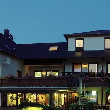 Pension Zum Golfstuebchen Echternacherbruck Dış mekan fotoğraf